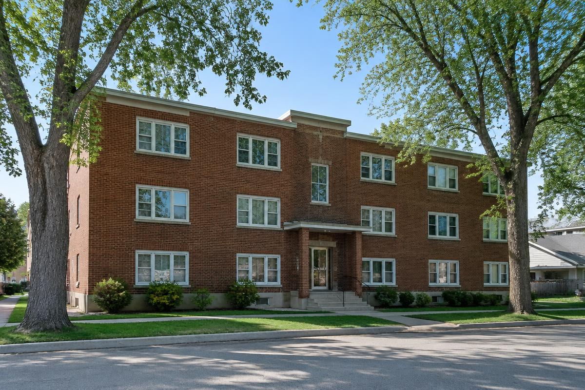 30-Suite Building